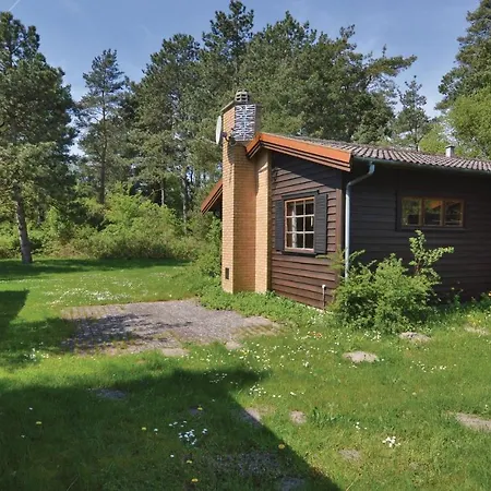 Holiday Lynggaerdevej Hojby I Holiday home *